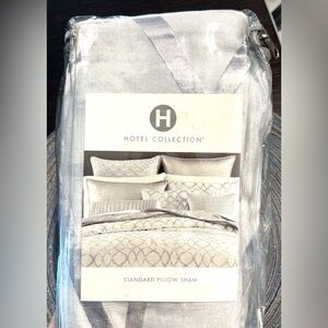 🌺Hotel‎ Collection Helix Standard Gray/Silver Pillow Sham Retail $100